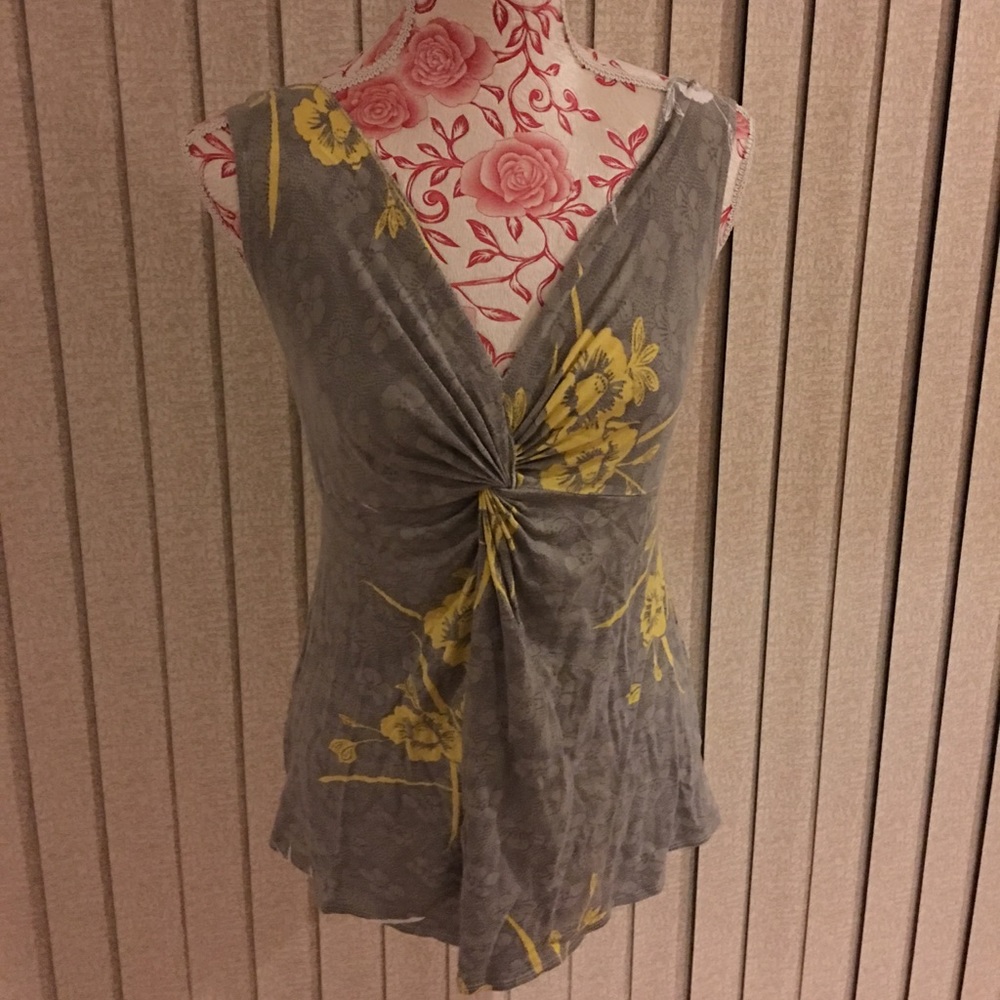 Figure flattering tank